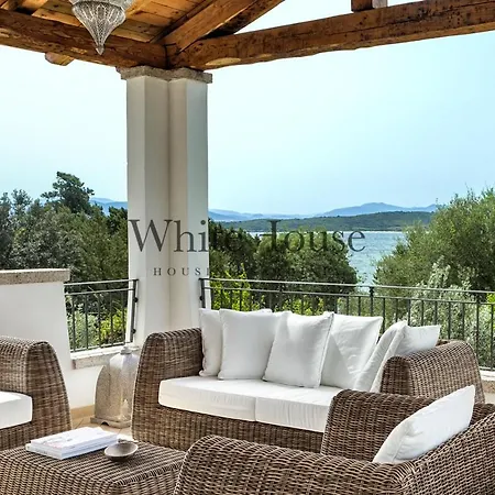 Villa Riva -Newly Refurbished- Few Meters From Sea Villa Olbia